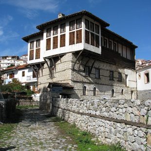 Costume_Museum_in_Kastoria_Building